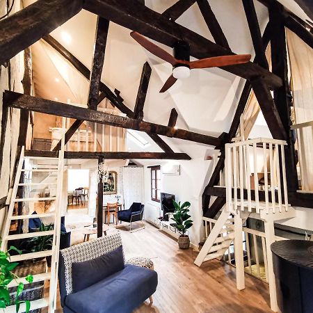 Loft Atypique Au Calme Avec Cour Privative Apartment Bourges Exterior photo
