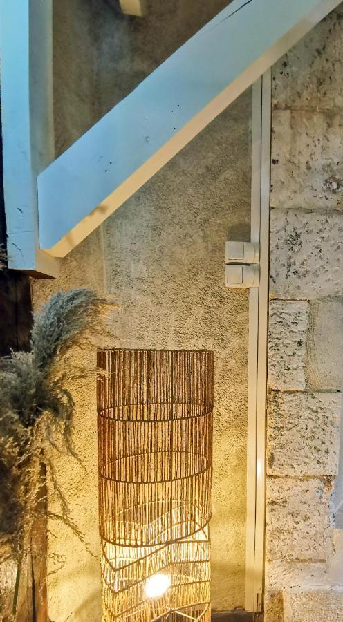 Loft Atypique Au Calme Avec Cour Privative Apartment Bourges Exterior photo