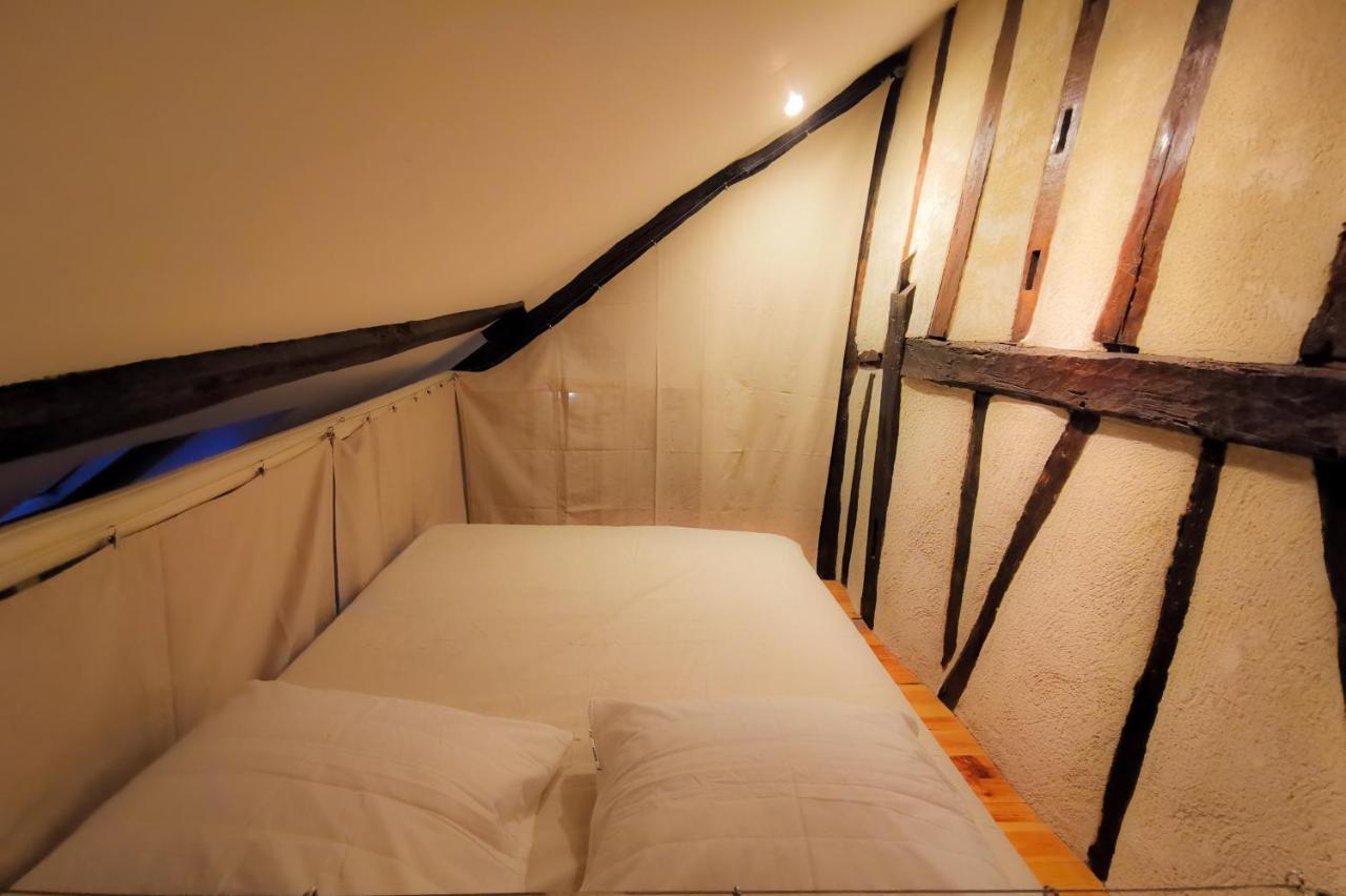 Loft Atypique Au Calme Avec Cour Privative Apartment Bourges Exterior photo