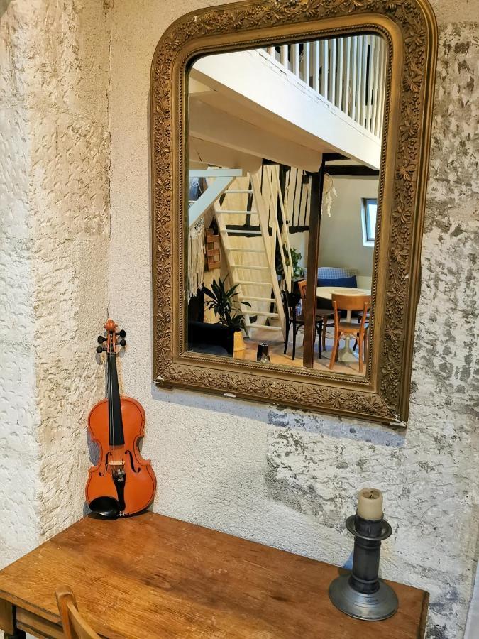 Loft Atypique Au Calme Avec Cour Privative Apartment Bourges Exterior photo