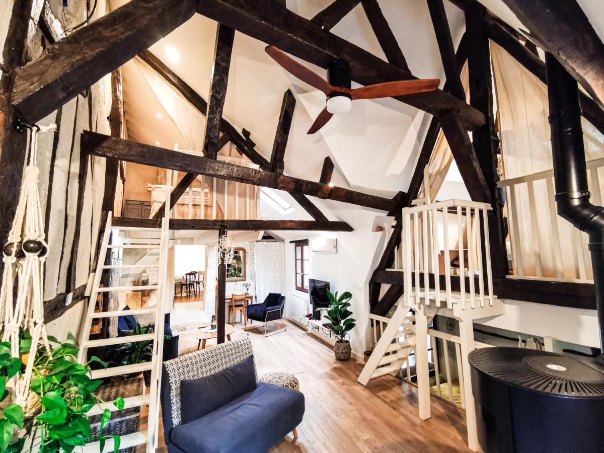 Loft Atypique Au Calme Avec Cour Privative Apartment Bourges Exterior photo