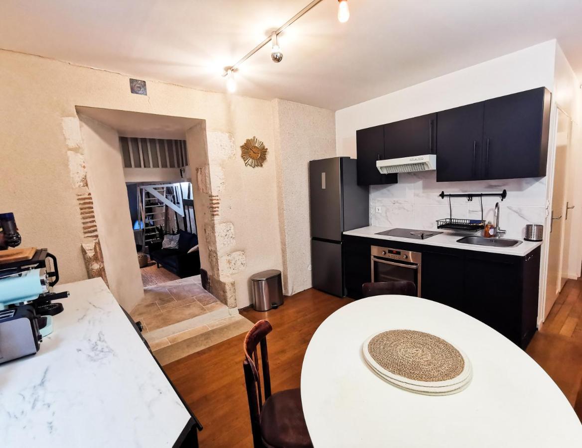 Loft Atypique Au Calme Avec Cour Privative Apartment Bourges Exterior photo