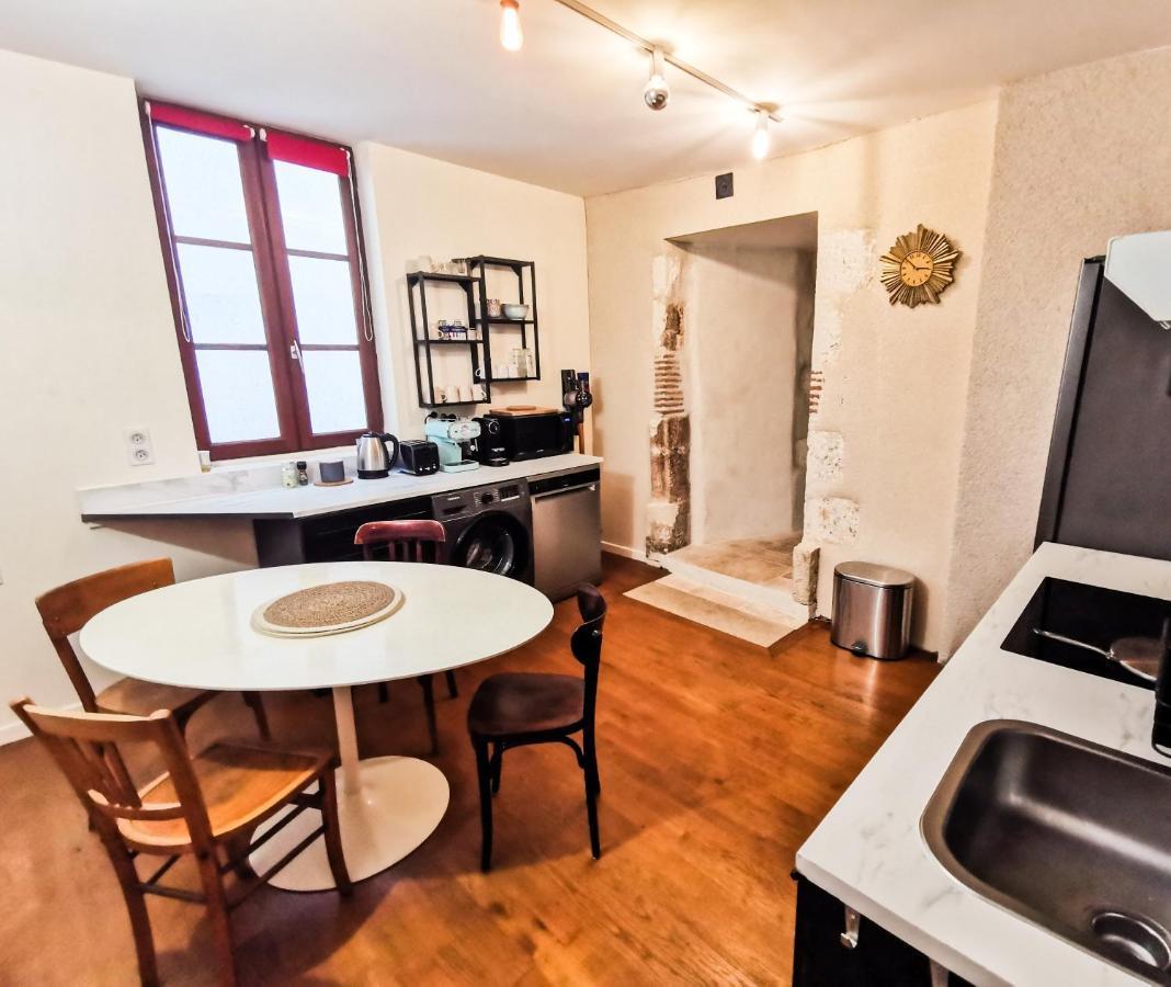 Loft Atypique Au Calme Avec Cour Privative Apartment Bourges Exterior photo